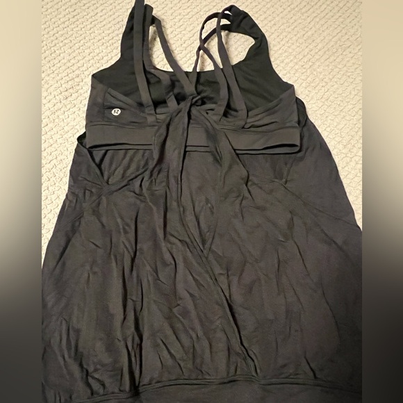 Lulemon - Picture 3 of 3